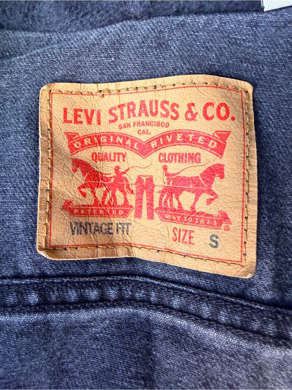 Levi's Black Hooded Denim Jacket with Ribbed Cuffs - Picture 3 of 5